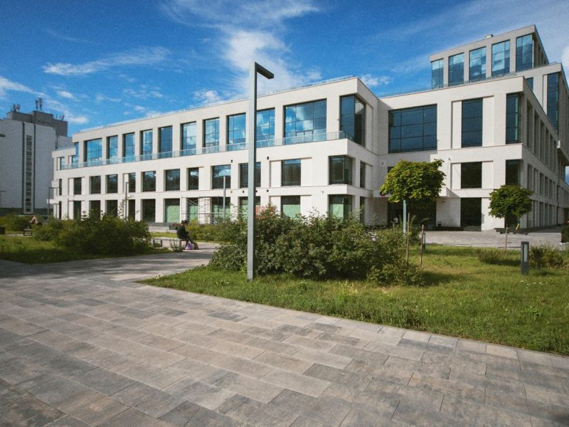 hale comerciale alphasteel.ro